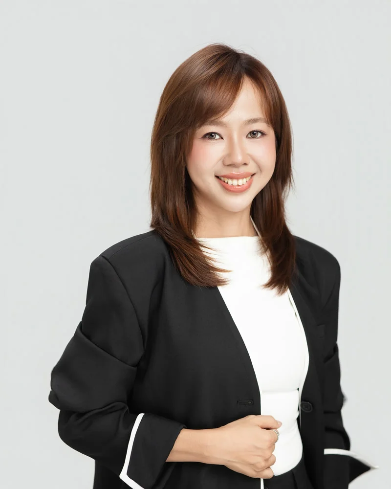 Mỹ Phượng — Make Up Leader & Personal Color Expert